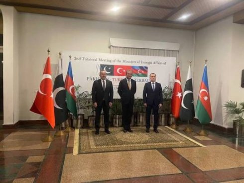 Azərbaycan, Pakistan və Türkiyə XİN başçıları bəyannamə imzalayıblar