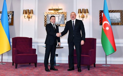 Volodimir Zelenski Prezident İlham Əliyevi Ukraynaya səfərə dəvət edib