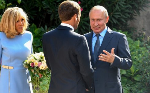Makron: “Putin özünü təcrid edib, bundan çıxa bilmək çətindir