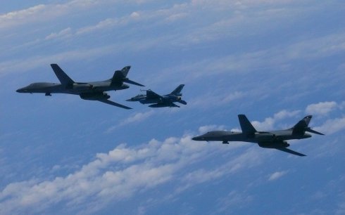 Yaponiya və ABŞ Şərqi Çin dənizində hərbi hava qüvvələrinin təlimlərini keçirib
