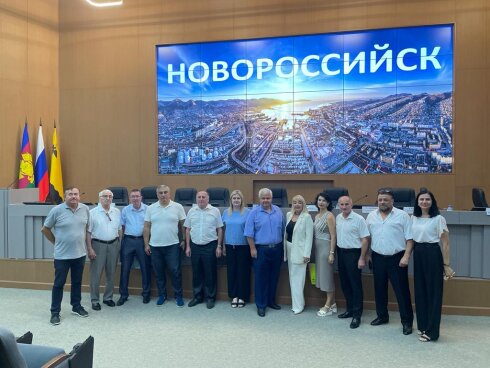 Novorossiysk şəhərinin milli-mədəni birliklərinin nümayəndələrinin toplantısı olub
